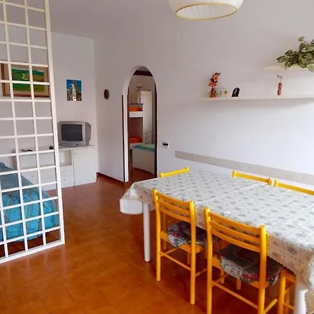 Trilocale Con Giardino A 100mt Dal Mare, Marcelii - M144 Marcelli